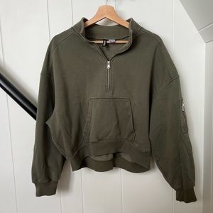 H&M Green Quarter Zip Sweatshirt Size Large